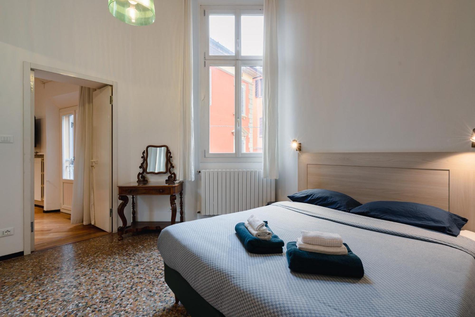Palazzo Rialto Antique Apartment Bologna Ngoại thất bức ảnh